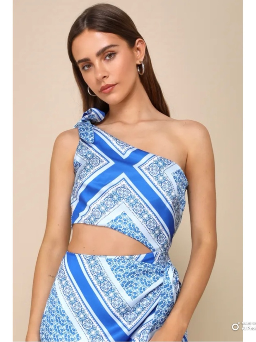 Lulus XS Vacay Beauty Blue Scarf Print One-Shoulder Tie Strap Midi Dress NWT - Picture 4 of 17